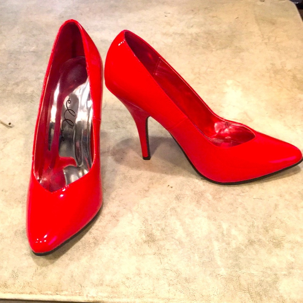 Ellie 5 Inch Pumps Red . Style # 8220